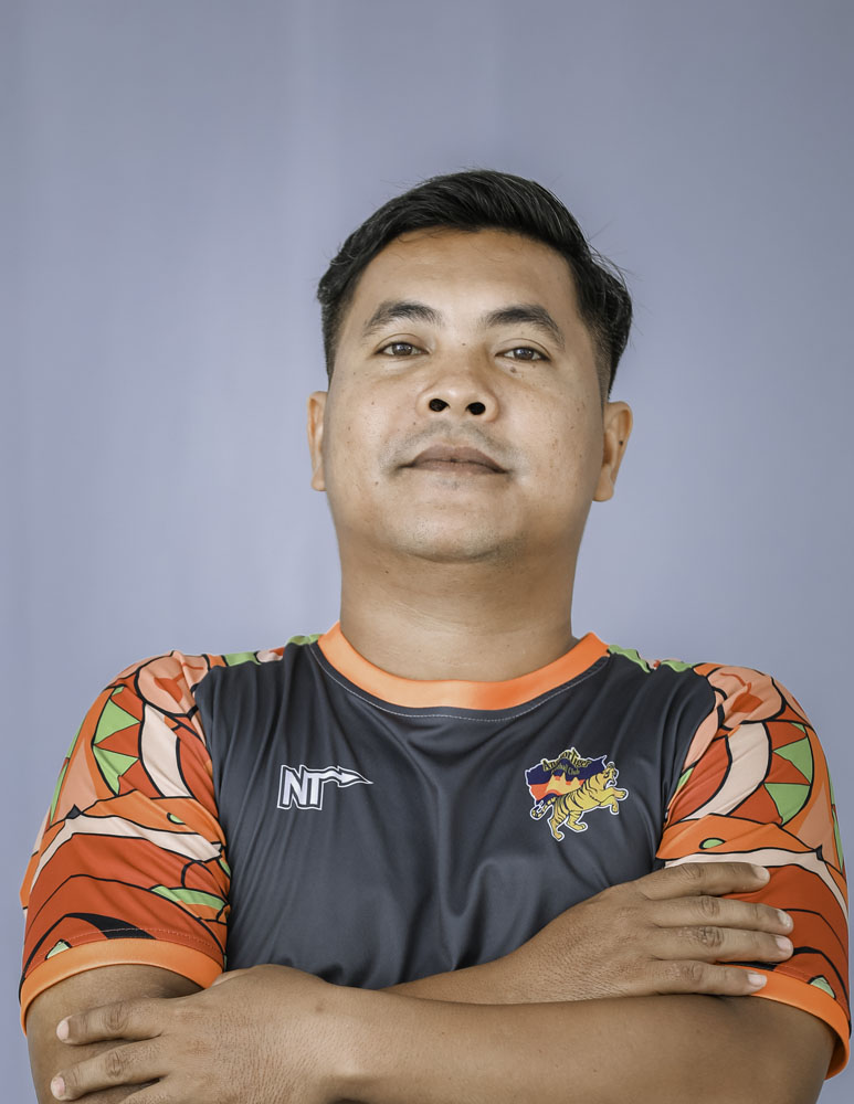 MEN VICHEKA